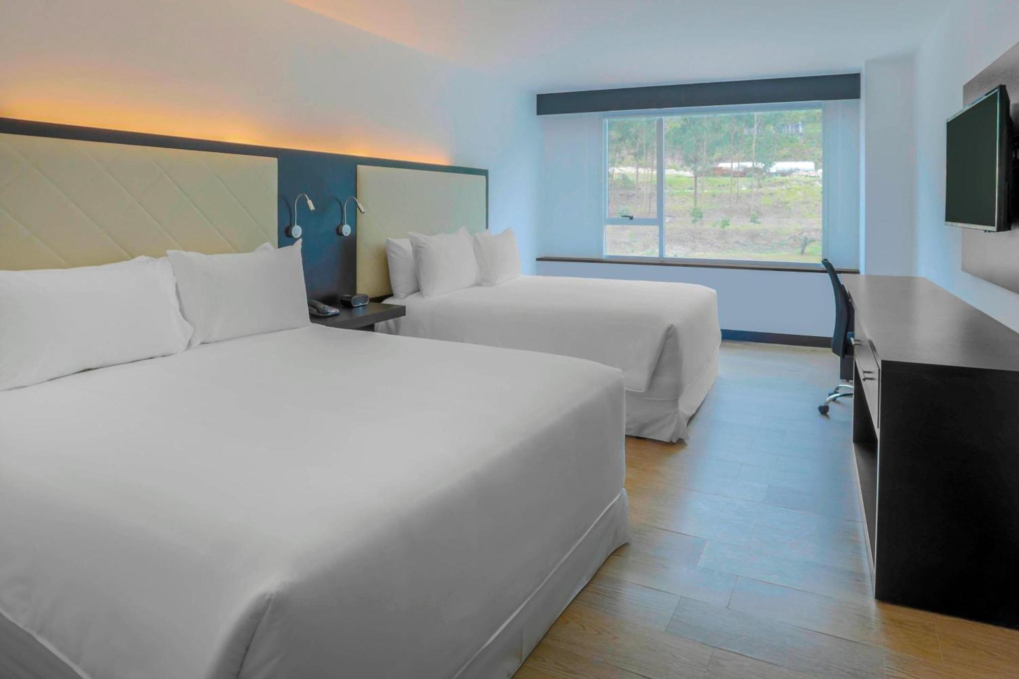Four Points By Sheraton Cuenca Exterior foto A typical room at the hotel